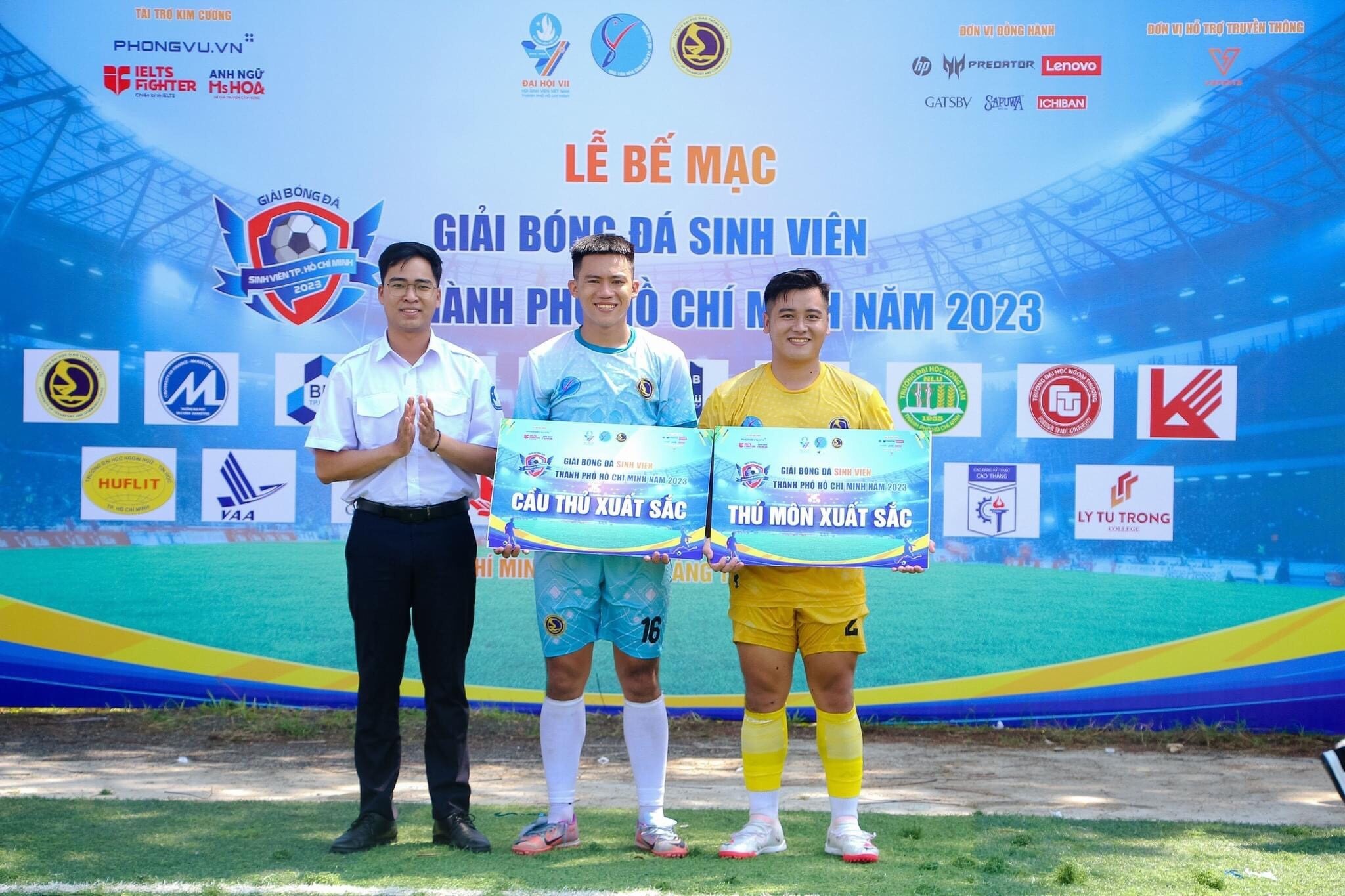 Giải-Bóng-đá-Sinh-viên-TP.-Hồ-Chí-Minh_4-1 