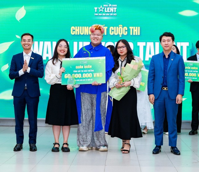 Nhóm sinh viên trường ĐH Kinh tế – Luật chinh phục cuộc thi ‘Wake up your talent 2024’