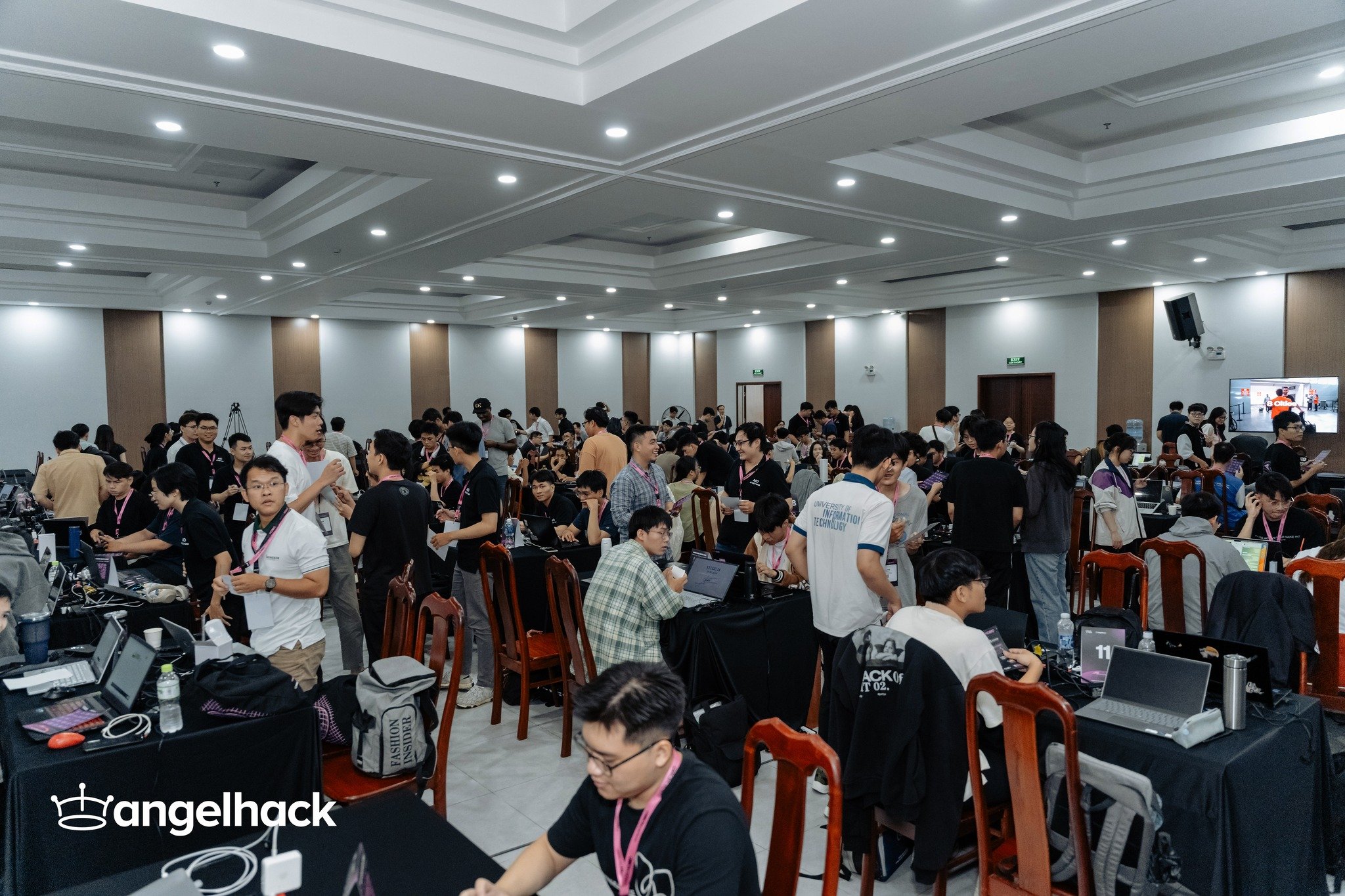 Cuộc-thi-Hackathon-Quốc-tế-HACKHCMC-20242-1 