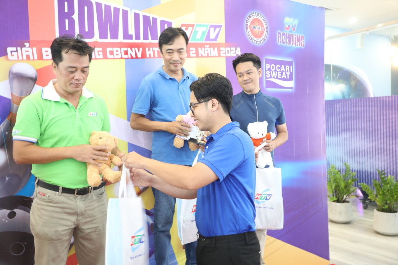 SV-BOWLING-CÙNG-THỂ-THAO-HIỆN-ĐẠI-VÀO-HỌC-ĐƯỜNG-3 